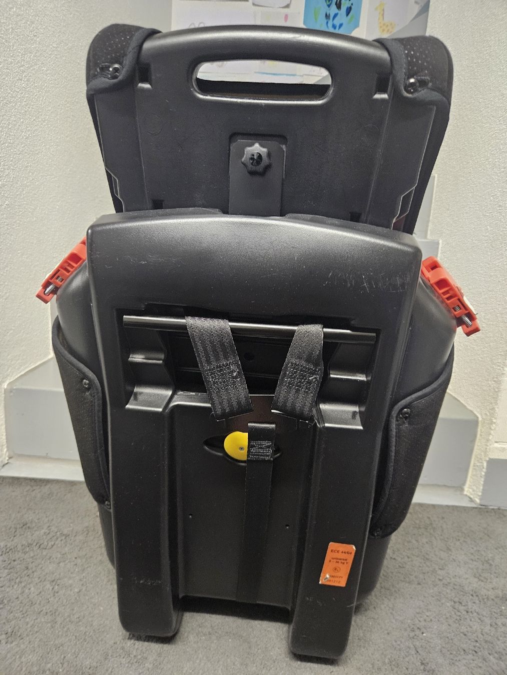 Recaro Auto-Kindersitze: Recaro Kindersitz – Gebraucht aus Attikon von is-f 4
