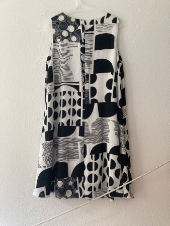 Schwarz-weisses Kleid von Sweet Miss, Grösse XL
