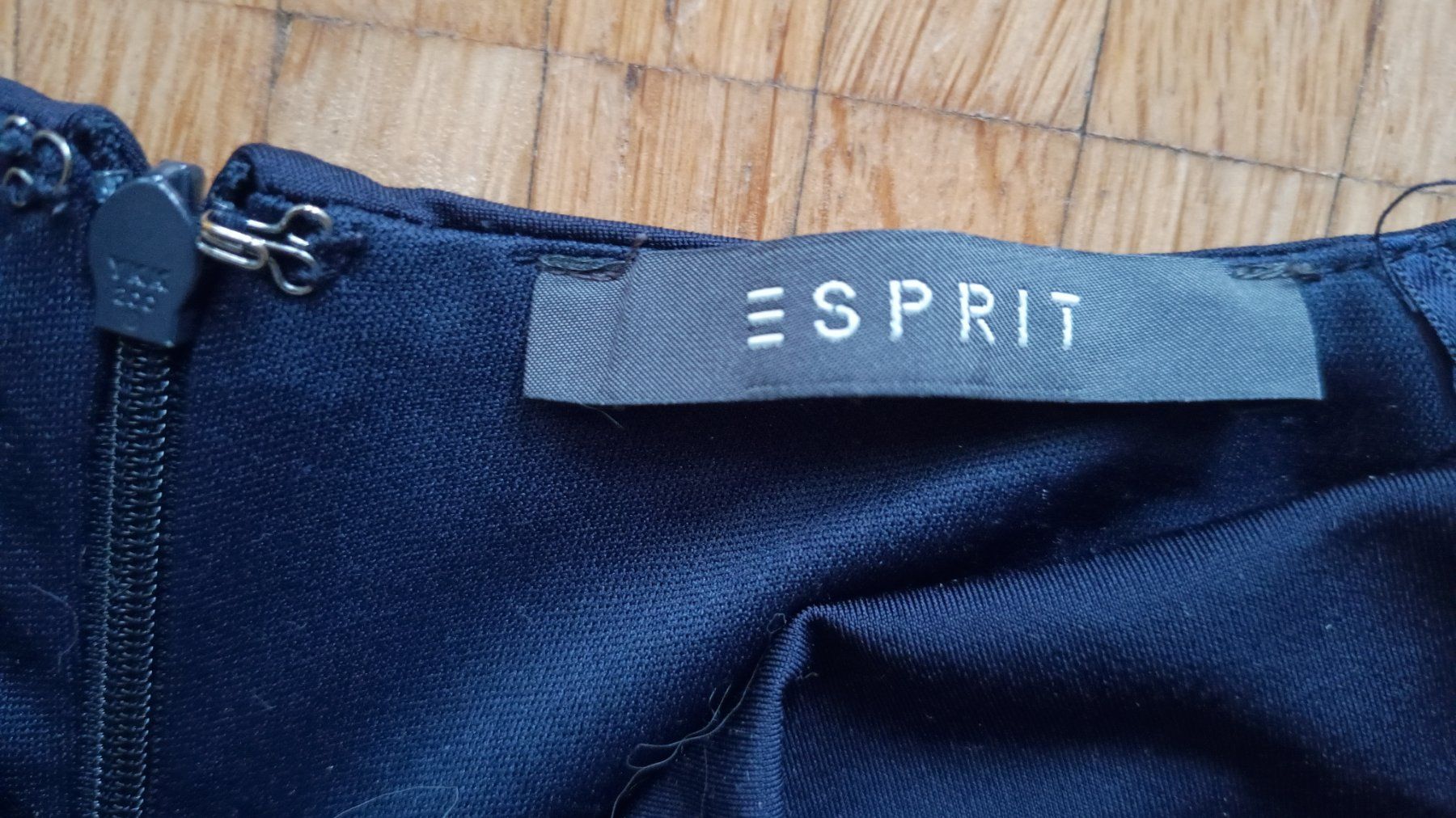 Esprit Vestiti: Elegantes Esprit Kleid, dunkelblau – Usato da Zürich venduto da jona8859 2