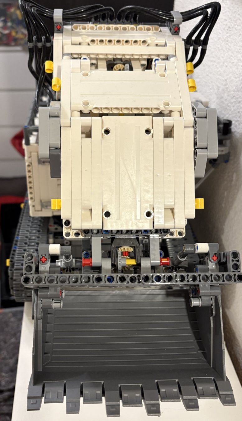 Lego Giocattoli: LEGO 42100 Liebherr Bagger R9800 – Usato da Meisterschwanden venduto da McSchein 1
