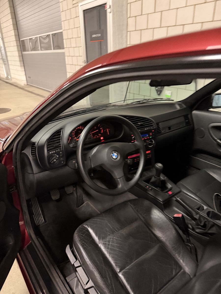 BMW Automobili: BMW E36 325i Coupe (1992) Non-Vanos   – Usato da Oberglatt ZH venduto da Ellarenzy 7