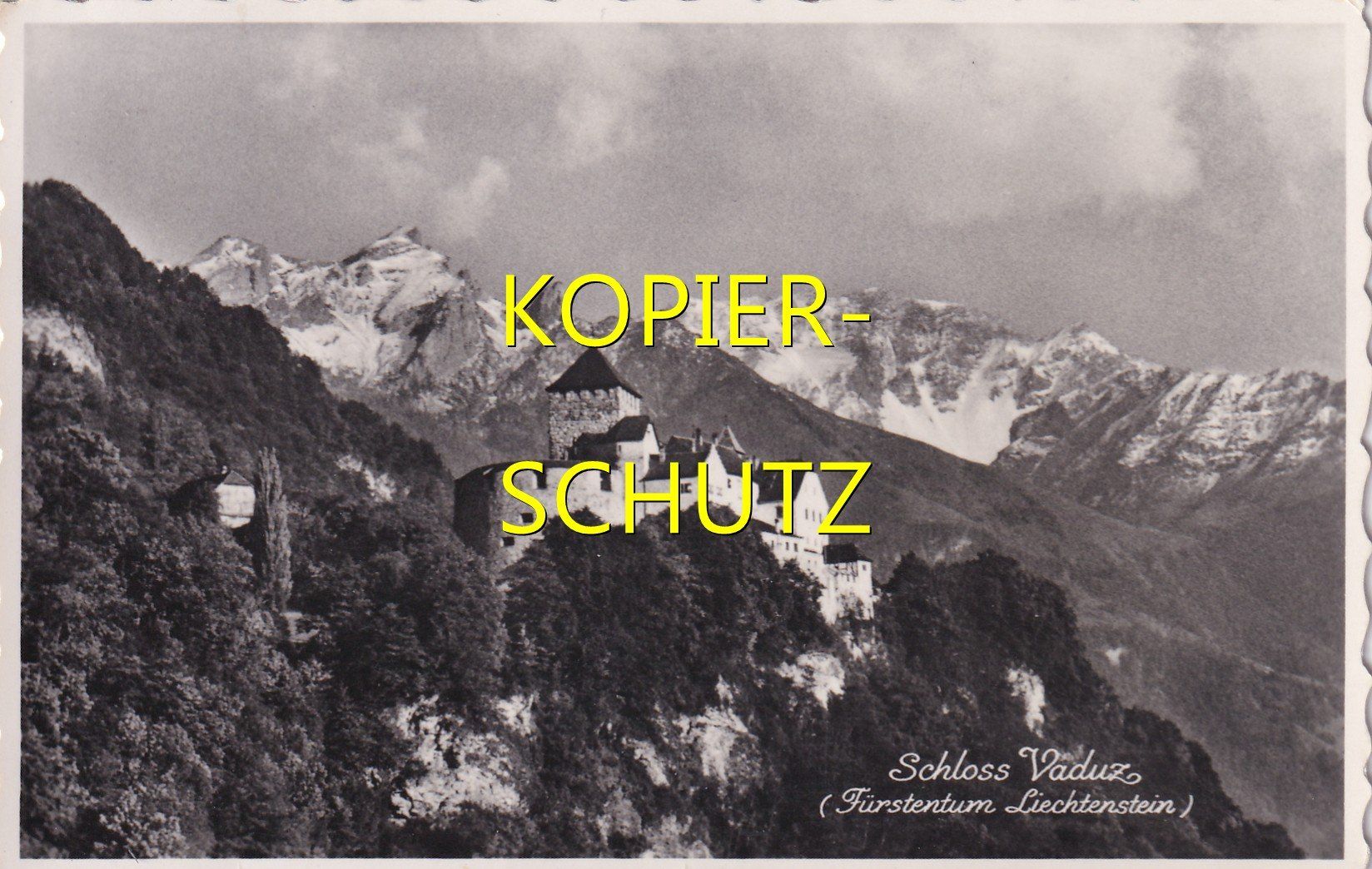 Cartoline postali: Vaduz - Schloss Vaduz /bc – Usato da Hombrechtikon venduto da Rudolf07