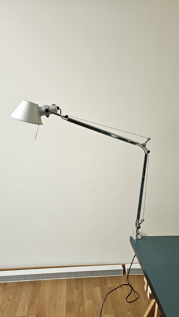 Artemide Lampade: Artemide Tolomeo Tavolo – Usato da Rheinfelden venduto da Moeoep