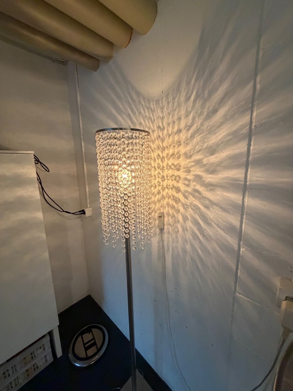 Lampade: Elegante Stehleuchte mit Glasperlen – Usato da Hindelbank venduto da Christenerj 1