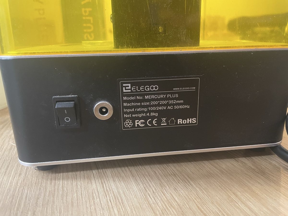 Elegoo Stampanti 3D: Elegoo Mercury Plus, Wasch und Härtestation – Usato da Hochdorf venduto da sumomario01 1