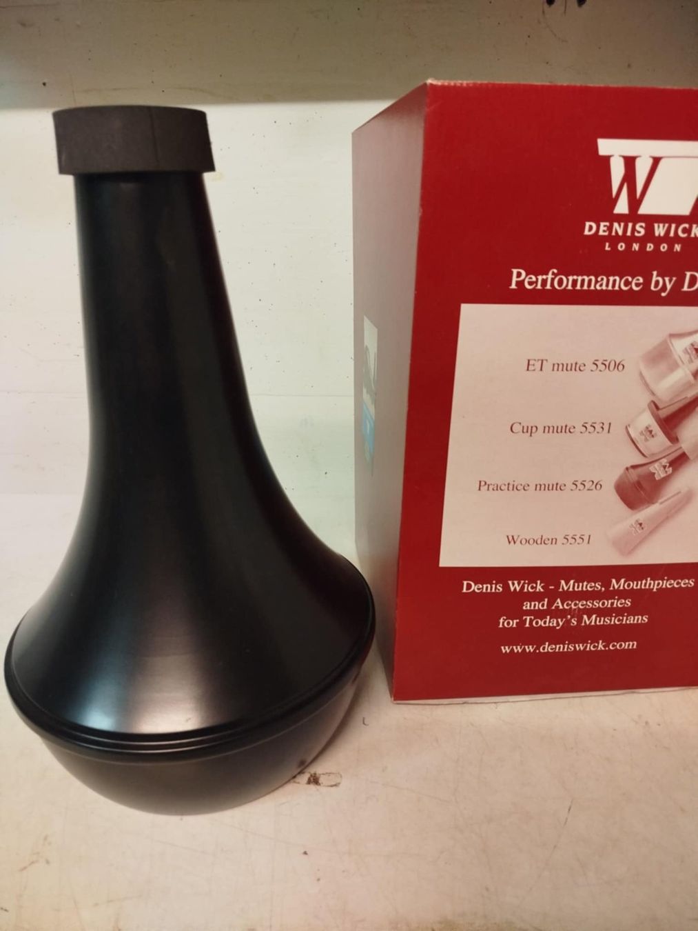 Strumenti musicali: Sourdine muette trombone Denis Wick – Usato da La Chaux-de-Fonds venduto da Emmaus2300CDF