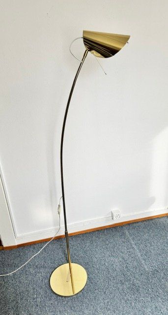 Ikea Lampade: Vintage IKEA Messing Stehlampe 1980s – Usato da Zürich venduto da ruro51