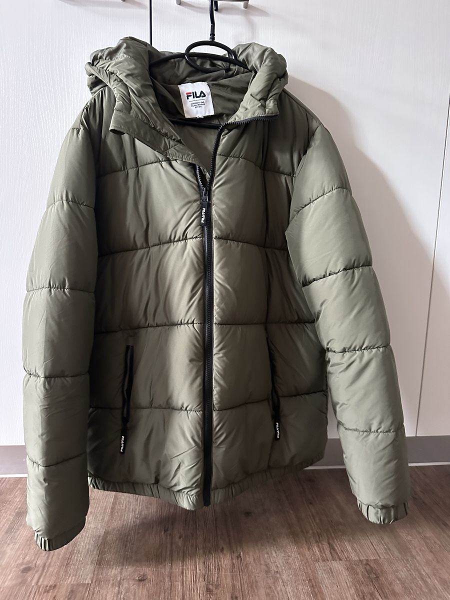 Fila Jacken: Fila Dauenjacke Gr. L – Neu (gemäss Beschreibung) aus Rechthalten von maeru71