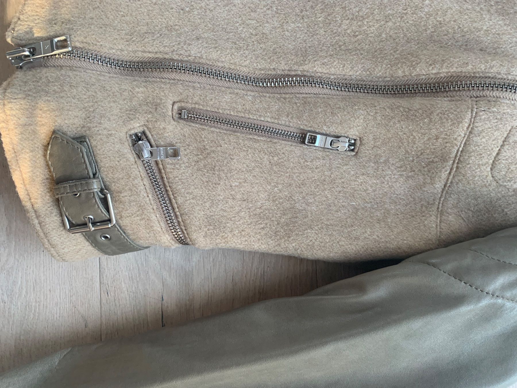 Closed Giacche: Jacke, Lederjacke von Closed gr S – Usato da Nuglar venduto da Korsika2 2