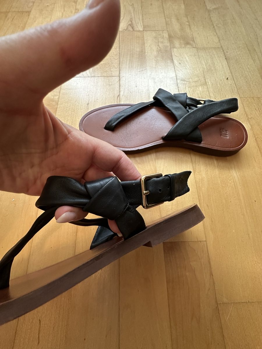H&M Scarpe da donna: Sandale Leder schwarz H&M Gr. 40 – Nuovo (secondo la descrizione) da Altendorf venduto da Eastwick4 5