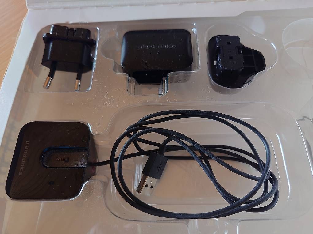 Cuffie: Plantronics Voyager Legende UC Headset – Usato da Münsingen venduto da Tuppergirl 3