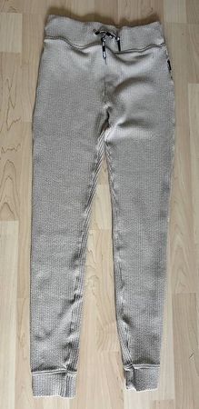 Sportoutfit (Stronger)  Grösse 36 (S)
