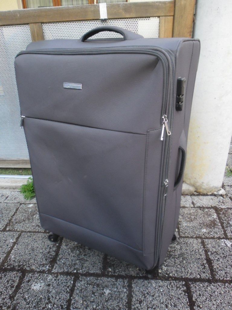 Valigie: Koffer mit Rollen von Cockpit – Usato da Büren SO venduto da omsa