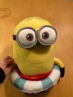 Minion Stofftier mit Schwimmring