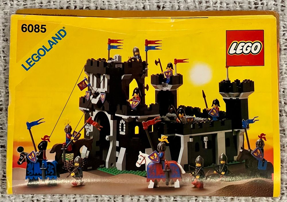 Lego Legoland Black Monarch’s Castle #6085 (1988)