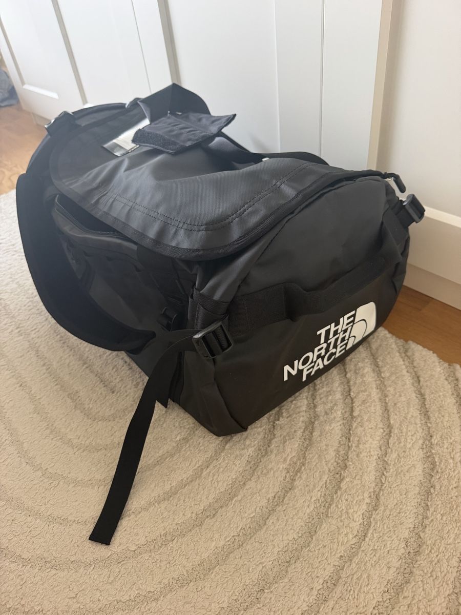 North Face Zaini: The North Face Duffel Bag M – Nuovo (secondo la descrizione) da Luzern venduto da jul_2hm8 2