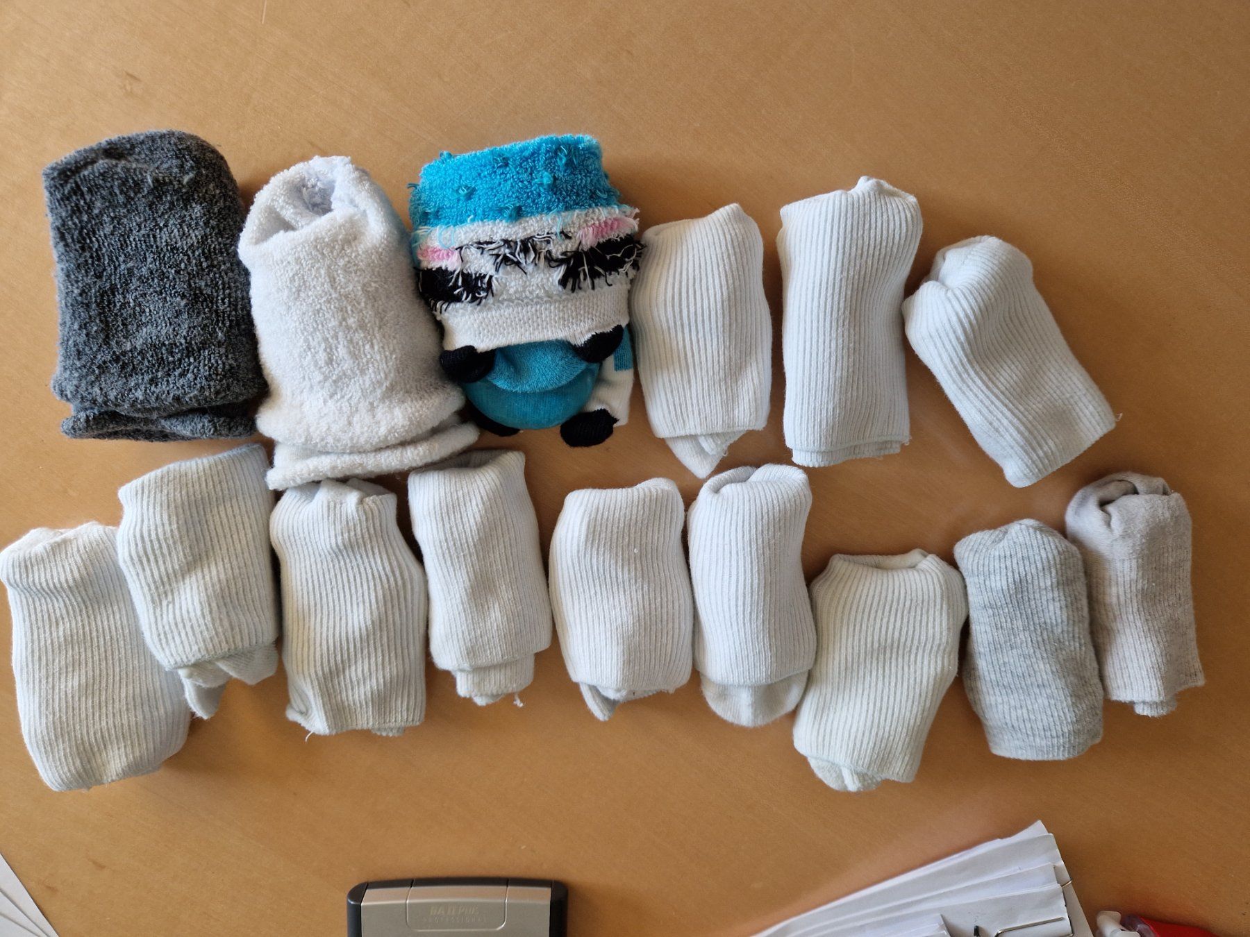 Calze per bambini: Lot de 15 chaussettes bébé, taille 15-18 – Usato da Goumoens-la-Ville venduto da cfaIII