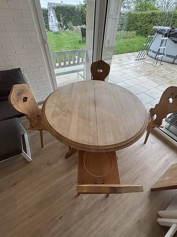 Set di tavolo e panche: Tisch und Stühle Set – Usato da Selzach venduto da TomKar 1