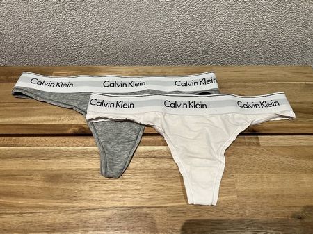 Calvin Klein Tanga grau & weiss Grösse S