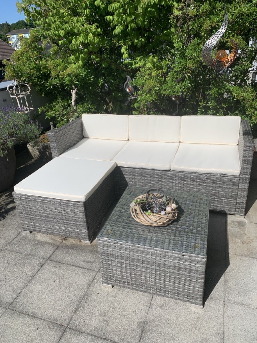 Sofas: Lounge mit Tisch – D'occasion à Erlinsbach SO par RouvenEv0