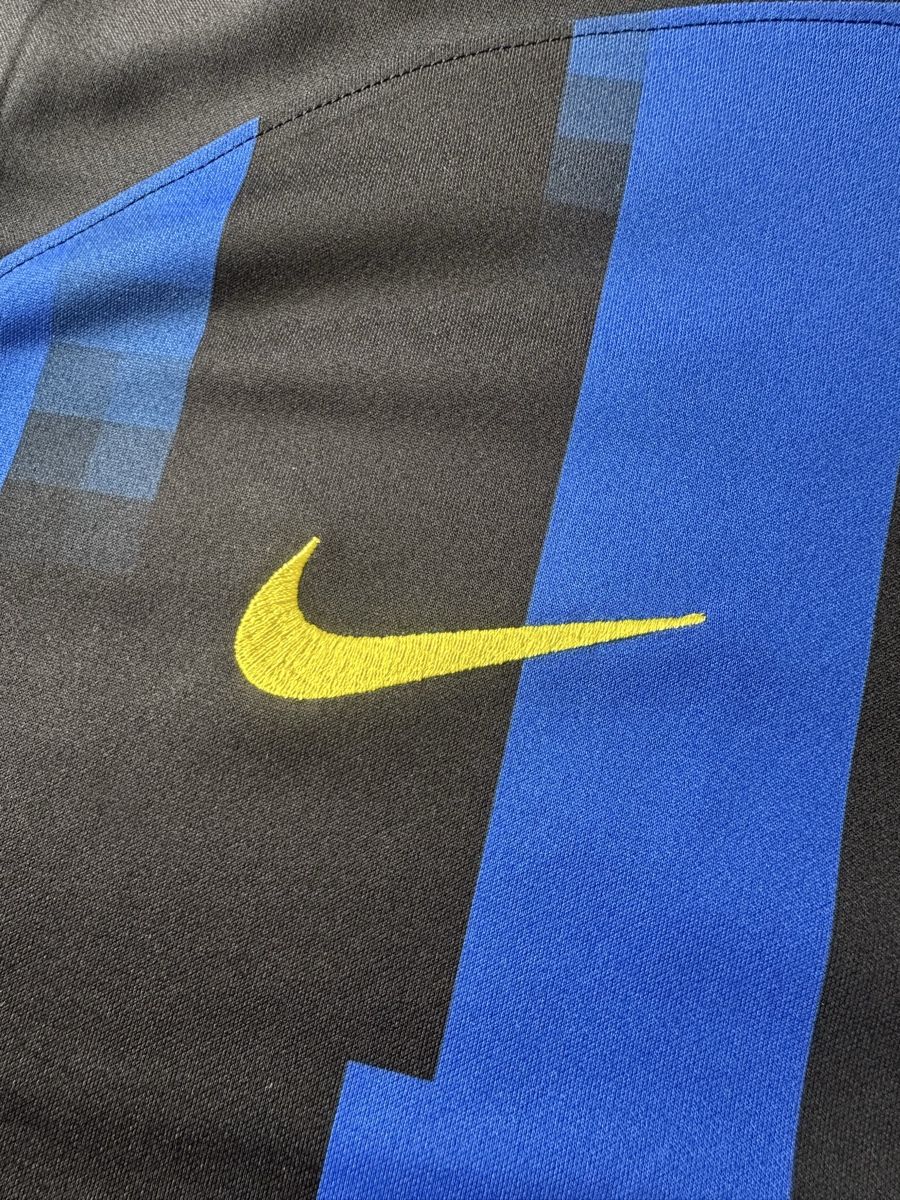 Nike Canottiere & Pantaloni: Inter heim Trikot 23/24 – Usato da Unterseen venduto da sim_hy9p 3