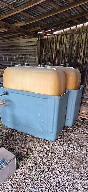 Heizung: Zwei Oeltank je 1500 Liter – Gebraucht aus Schaan von hub_9kl8