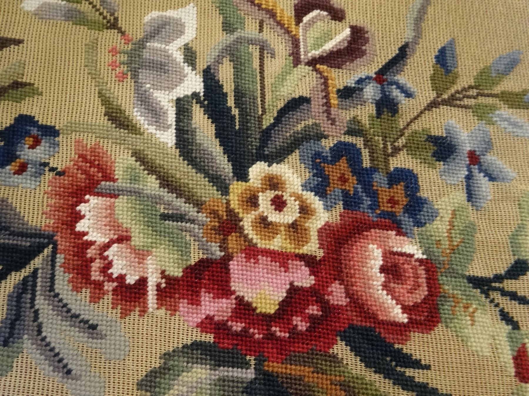 Poltrone: Superbes gobelins fauteuil Voltaire – Nuovo e nell'imballaggio originale da Biel/Bienne venduto da milamila02 2