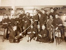 Photo Foto Bière 1912 armée suisse Armee sous officiers