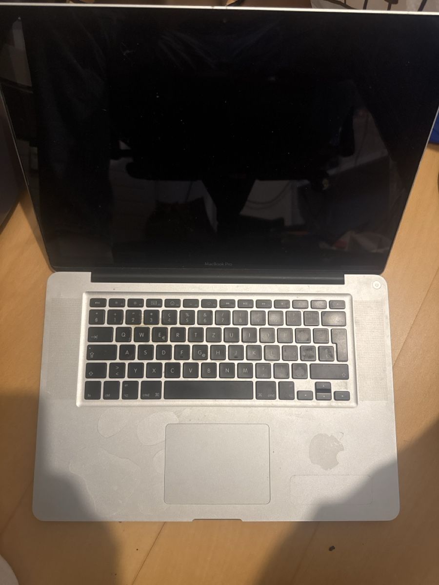 Apple Notebook: Macbook Pro 15 Mid 2010 – Usato da Baden venduto da noli.r
