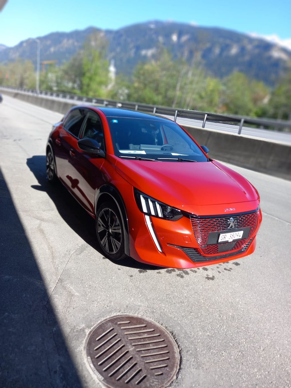 Peugeot Automobili: Peugeot 208 e-GT Elektro 136PS – Nuovo (secondo la descrizione) da Schluein venduto da AndiMonti 1
