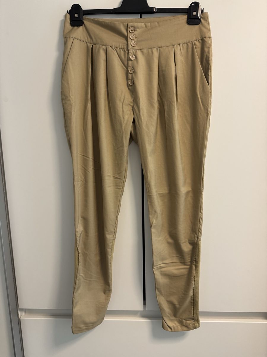 Vero Moda Pantaloni: Stoffhose Vero Moda – Usato da Zürich venduto da ljp_2hsx