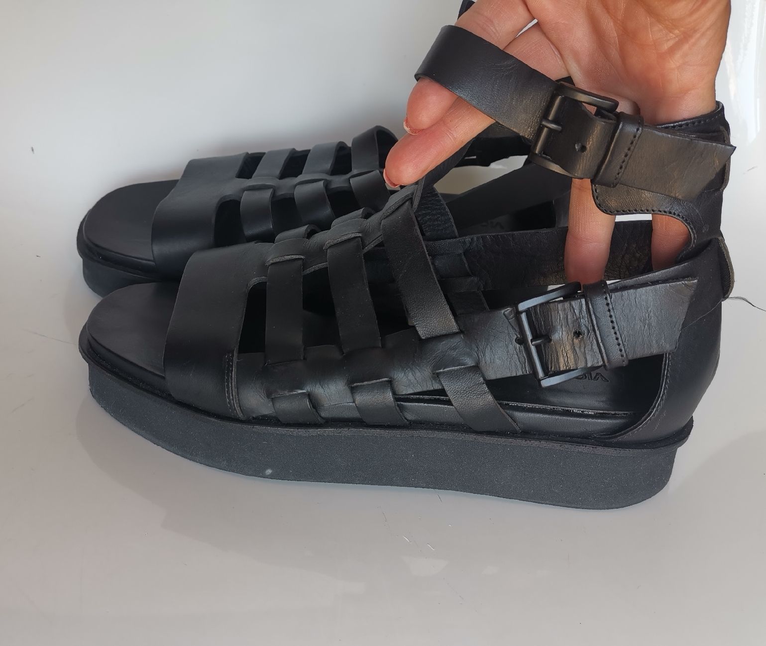 Vic Matié Chaussures femmes: Vic Matie Sandalen  – D'occasion à Uerikon par pink_flamingo 2