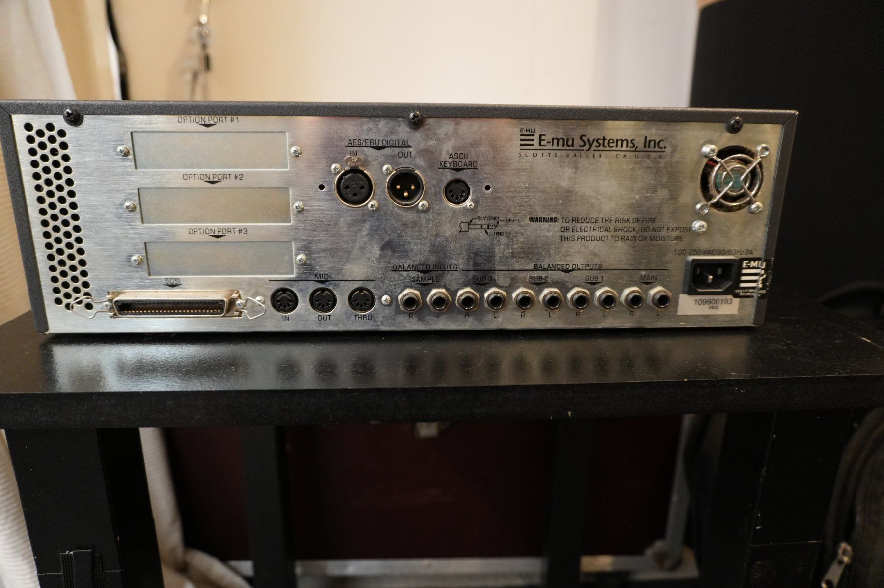 E-Mu Strumenti musicali: E-mu E6400 Sampler Vintage + Zubehör! – Usato da Ostermundigen venduto da ste-70 1