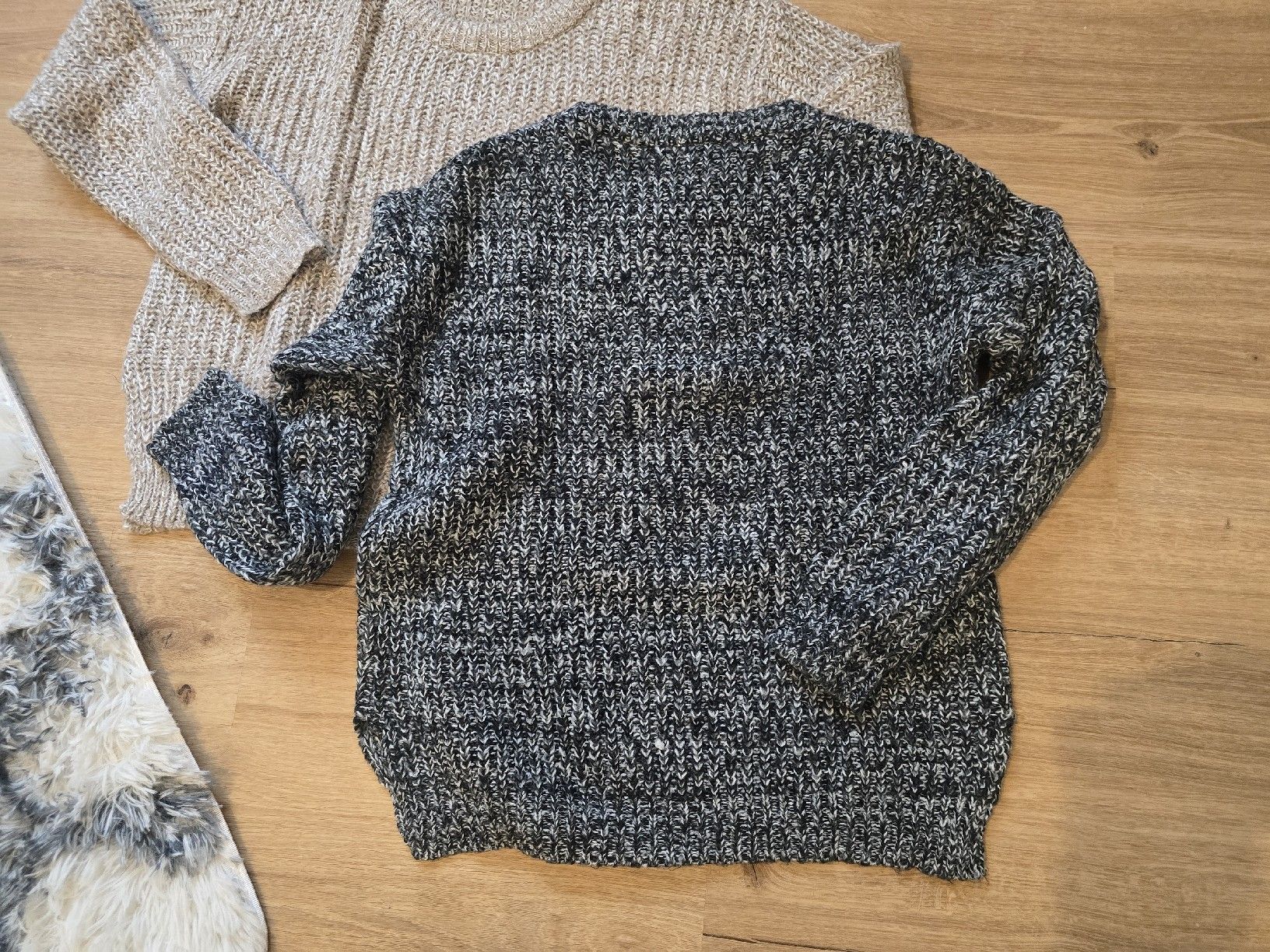 Maglioni & Felpe: 2 kuschelige Pullover Gr. M – Usato da Aadorf venduto da mona_speedy 1