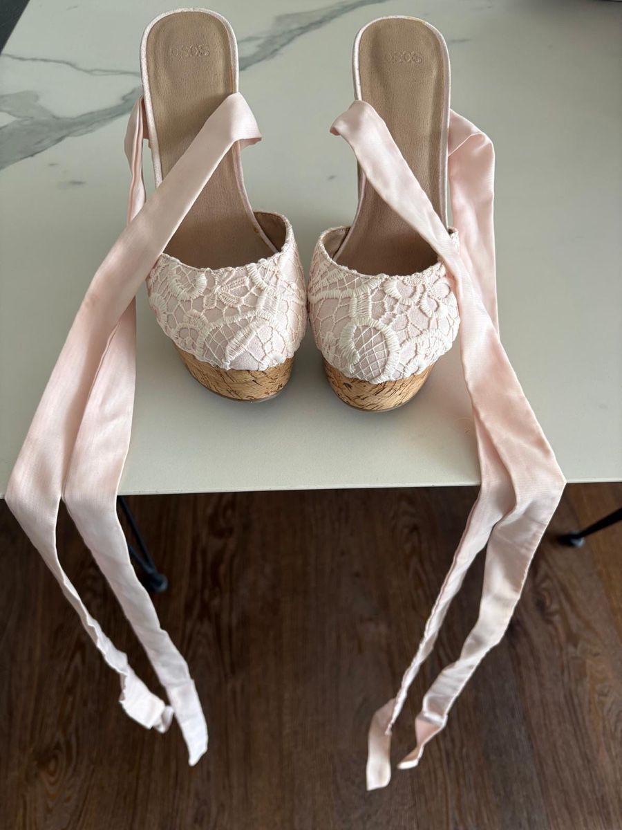 Scarpe da donna: Süsse Plateau-Keilabsatzschuhe Gr. 38 – Usato da Triesen venduto da ValDeMer85