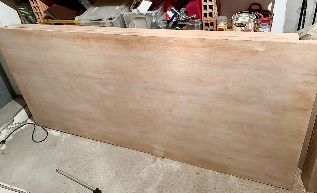 Tables: Table en chêne massif 200x90 cm – D'occasion à Meinier par sop_vsc6