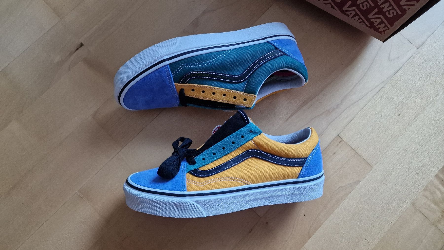 Vans Scarpe da uomo: Vans Old Skool multicolores, Taille 37 Neuves! – Nuovo e nell'imballaggio originale da Montreux venduto da Daisyy01 3