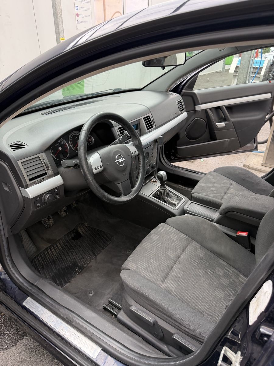 Automobili: Opel Vectra GTS – Usato da Dierikon venduto da Unknown_R6 4