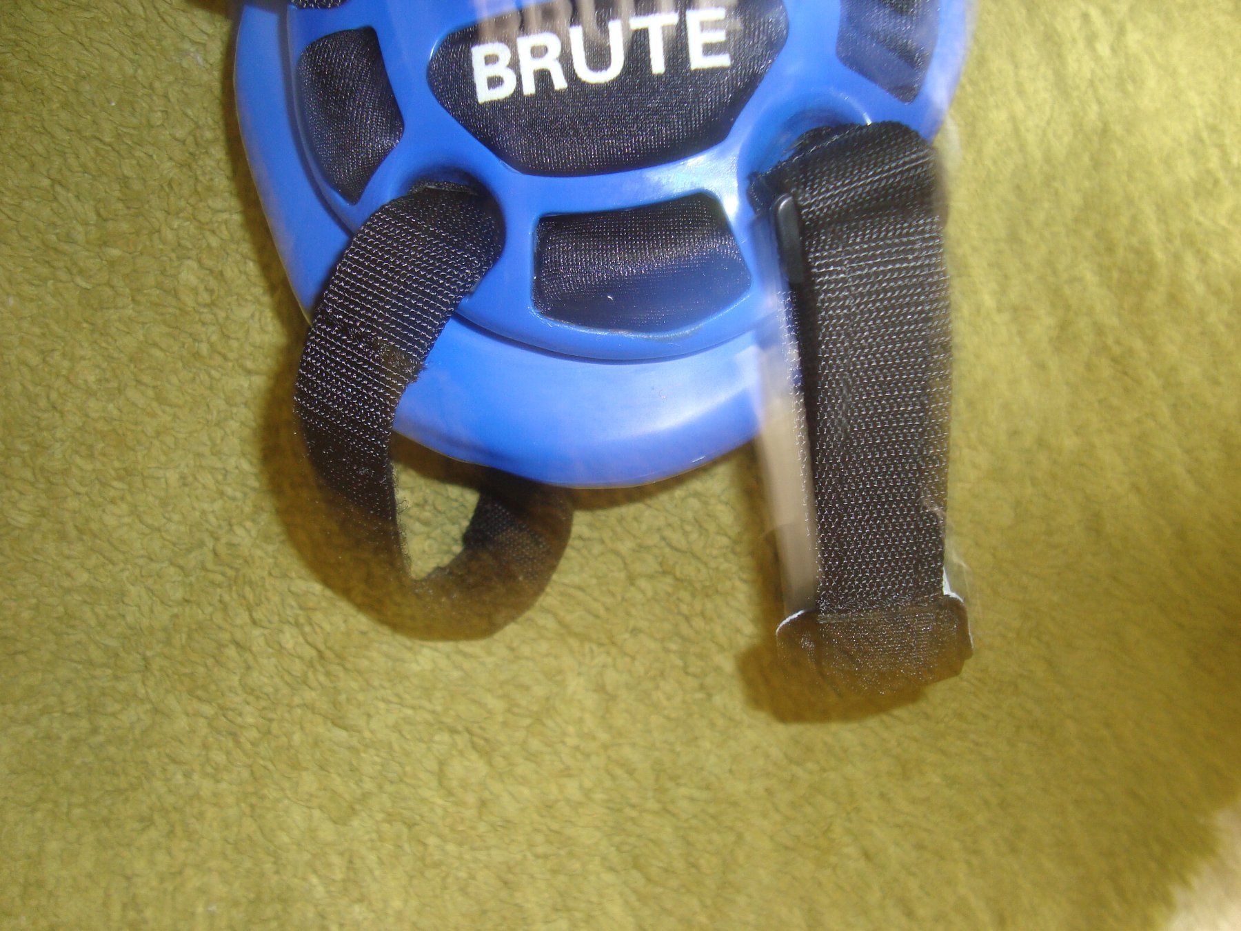 Protezioni & Imbottiture: Ohrenschützer Brute U.S.A. Hardcore Earguards Ringen – Nuovo e nell'imballaggio originale da Wädenswil venduto da OliveDerSpezialist 2