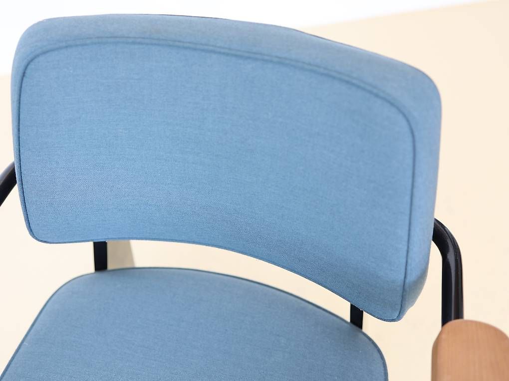 Vitra Sedie: Fauteuil Direction, Stuhl von Jean Prouvé, VITRA – Usato da Meinisberg venduto da atelier_TILIJA 5