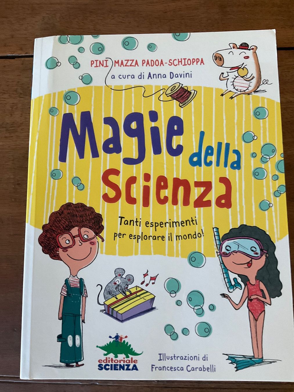 Livres: "Magie della Scienza" EXPERIMENTS italian – D'occasion à Avenches par Lactobacille