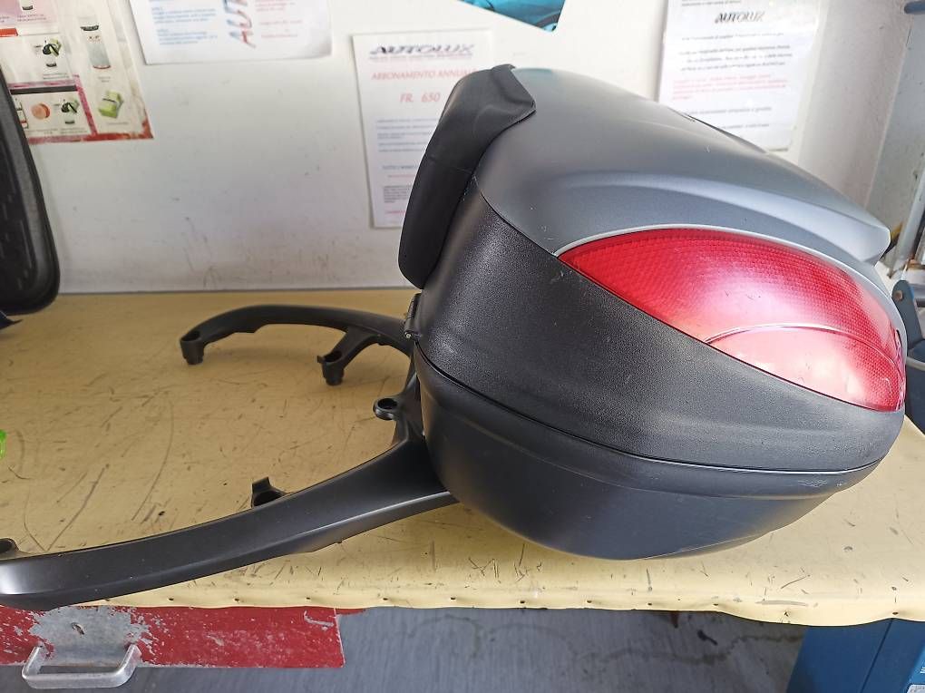 Tutti i ricambio per moto: Vendo  – Usato da Gordola venduto da aut_y8ht 1