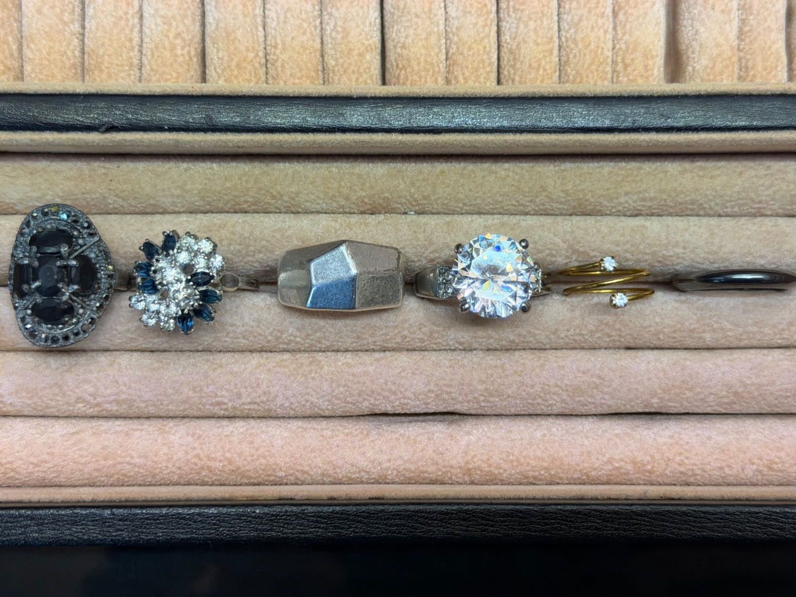 Anelli: 6 RINGE MODESCHMUCK – Usato da Matzingen venduto da Puhbaerli 1