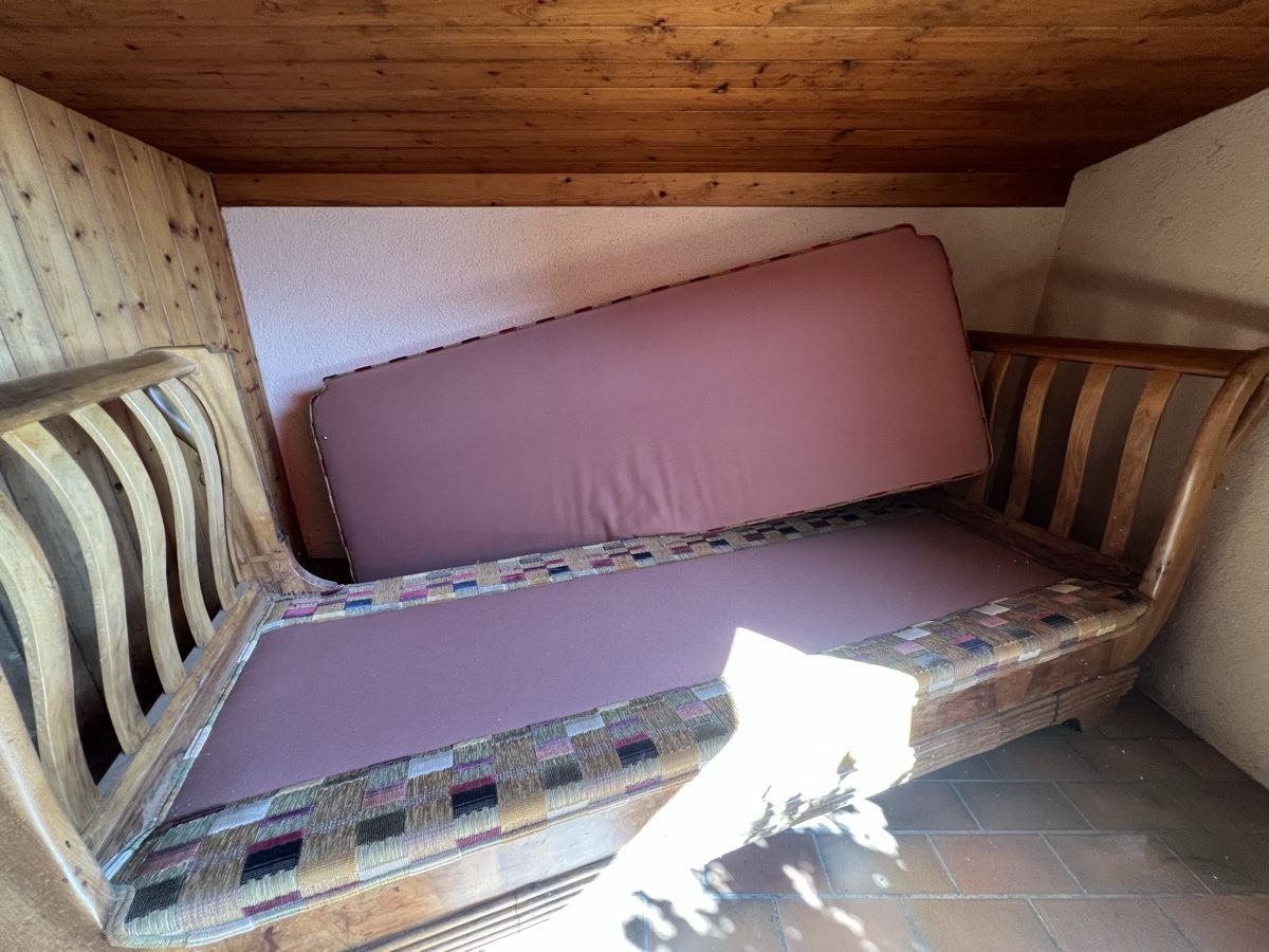 Divani: Retro Dreier-Sofa Lounge / Tagesbett – Usato da Riken AG venduto da ChuederGold 5