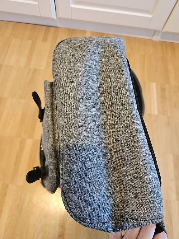 Herschel Zaini: Herschel Rucksack grau mit Punkte – Nuovo (secondo la descrizione) da Zürich venduto da leonard014 2