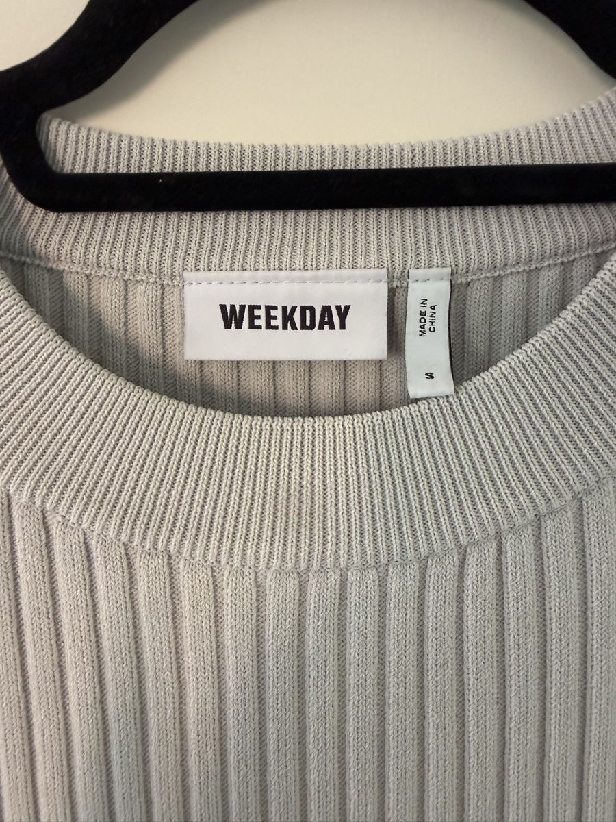 Weekday Kleider: Weekday Kleid gerippt hellgrau – Neu und originalverpackt aus Zürich von mha_mx9n 1