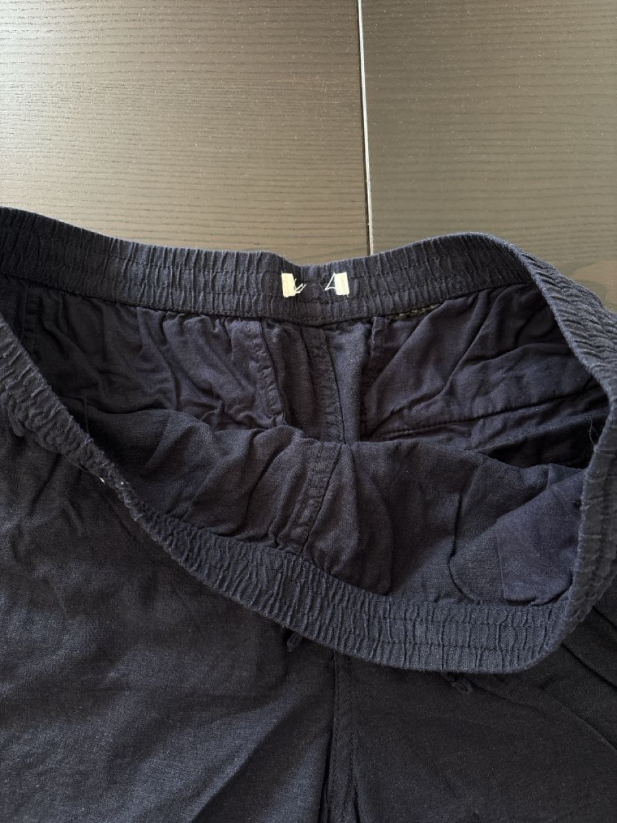 Hosen: Dunkelblaue Shorts, Grösse L, neuwertig – Neu (gemäss Beschreibung) aus Adliswil von ninotschka7 6