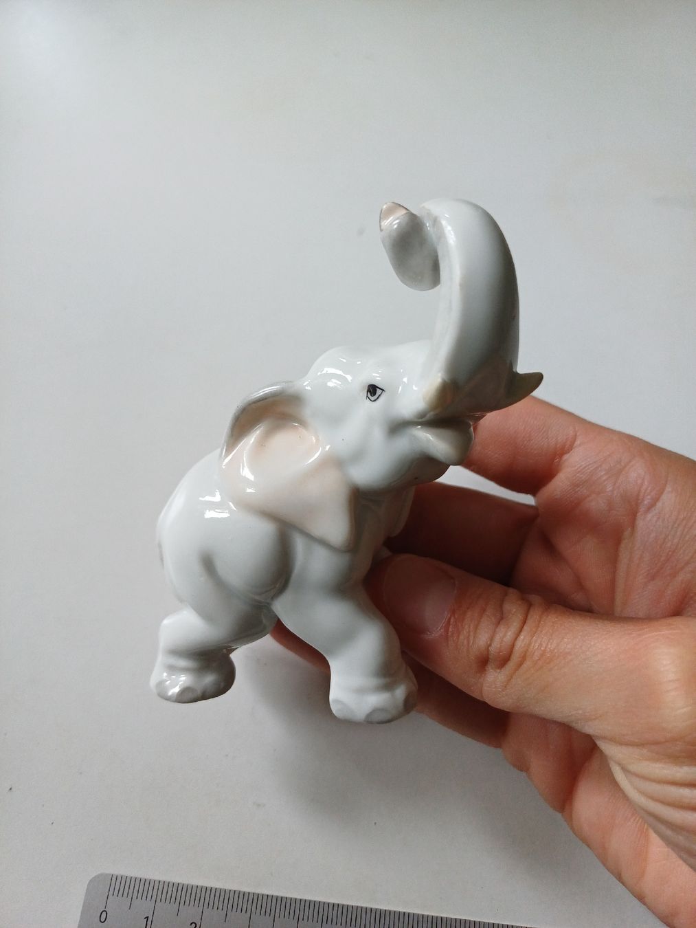 Herend Statuette: Herend Porzellan Elefant, Makellos  – Nuovo (secondo la descrizione) da Zürich venduto da Avocadokern 7