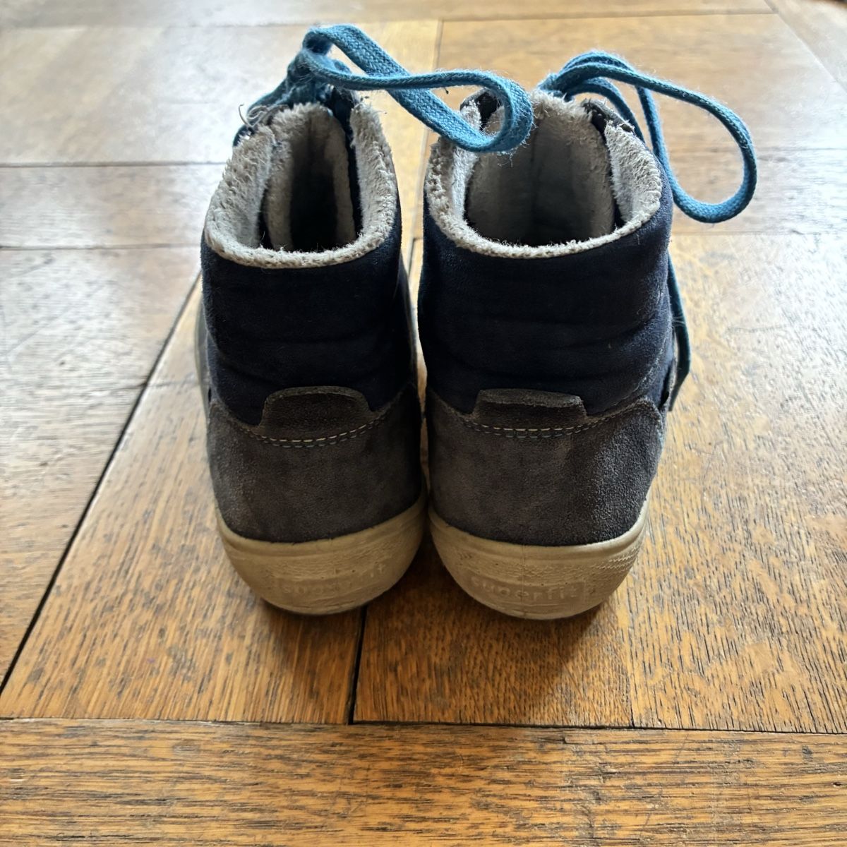 Chaussures garçon: Winterschuhe wasserfest Grösse 29 – D'occasion à Winterthur par bunteperlen 1