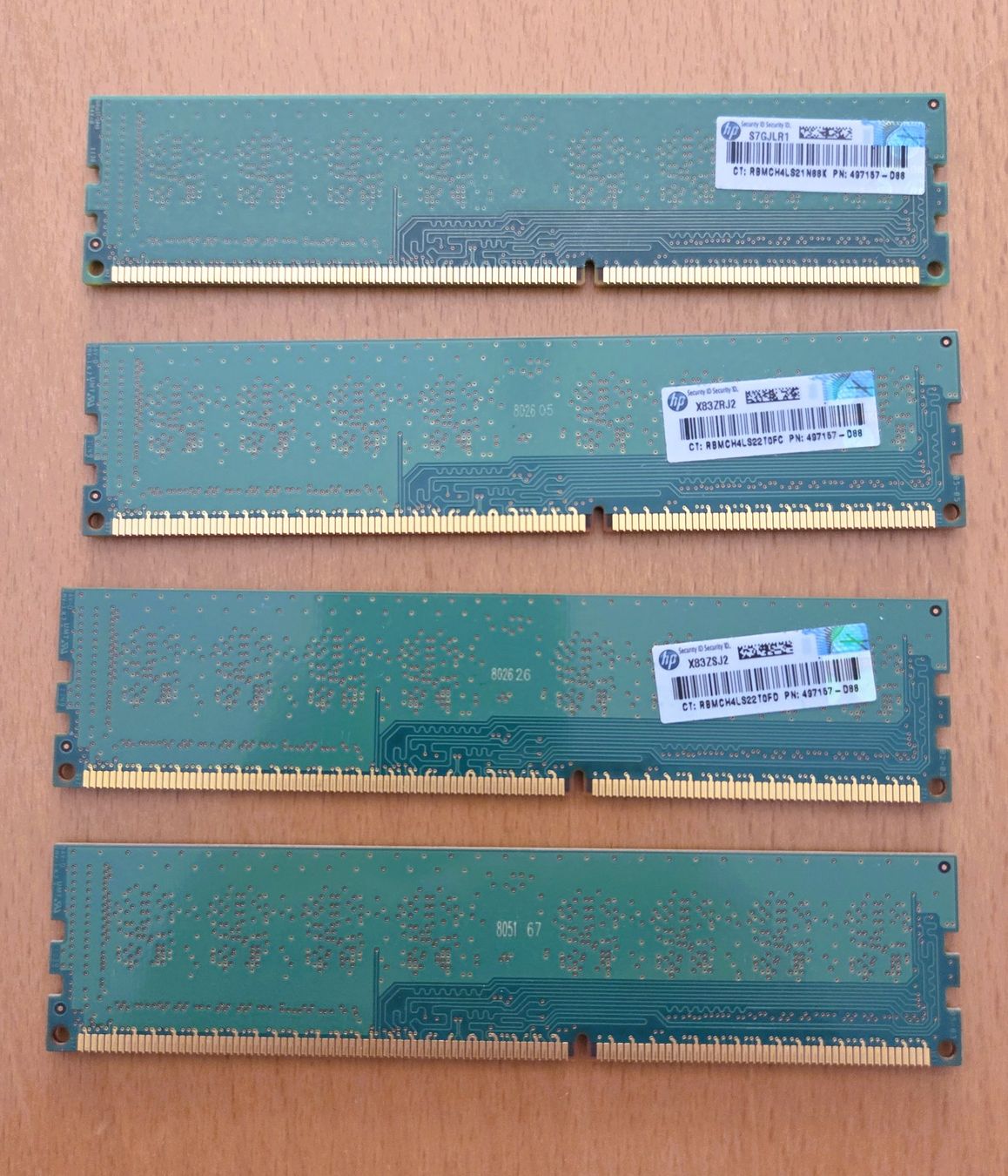 Mémoires / RAM: 8 GB RAM MEMORY 4x 2 GB – D'occasion à Brüttisellen par Nighttrain 3